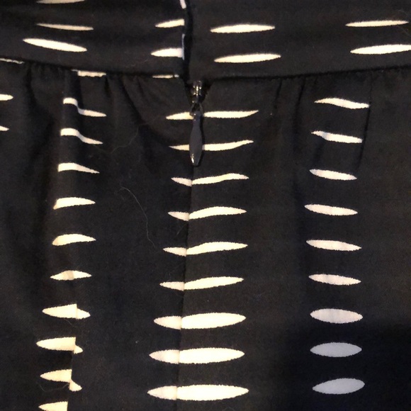 J. Crew black and white printed skirt size 12 - Picture 3 of 4